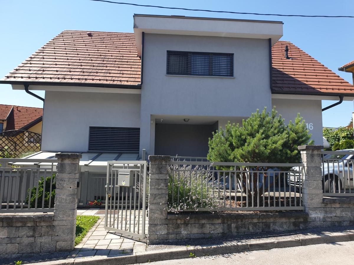 Apartment Emma Ljubljana - Free Parking, Ac, Wifi Zewnętrze zdjęcie