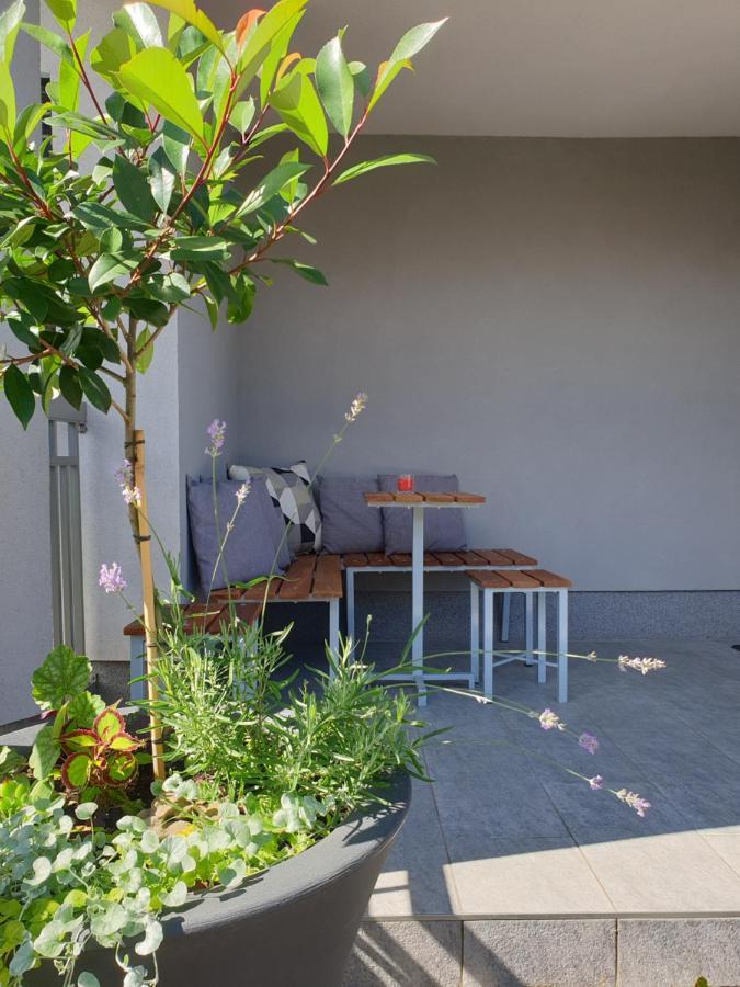 Apartment Emma Ljubljana - Free Parking, Ac, Wifi Zewnętrze zdjęcie